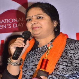 अर्चना उपाध्याय