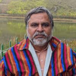 यश मालवीय
